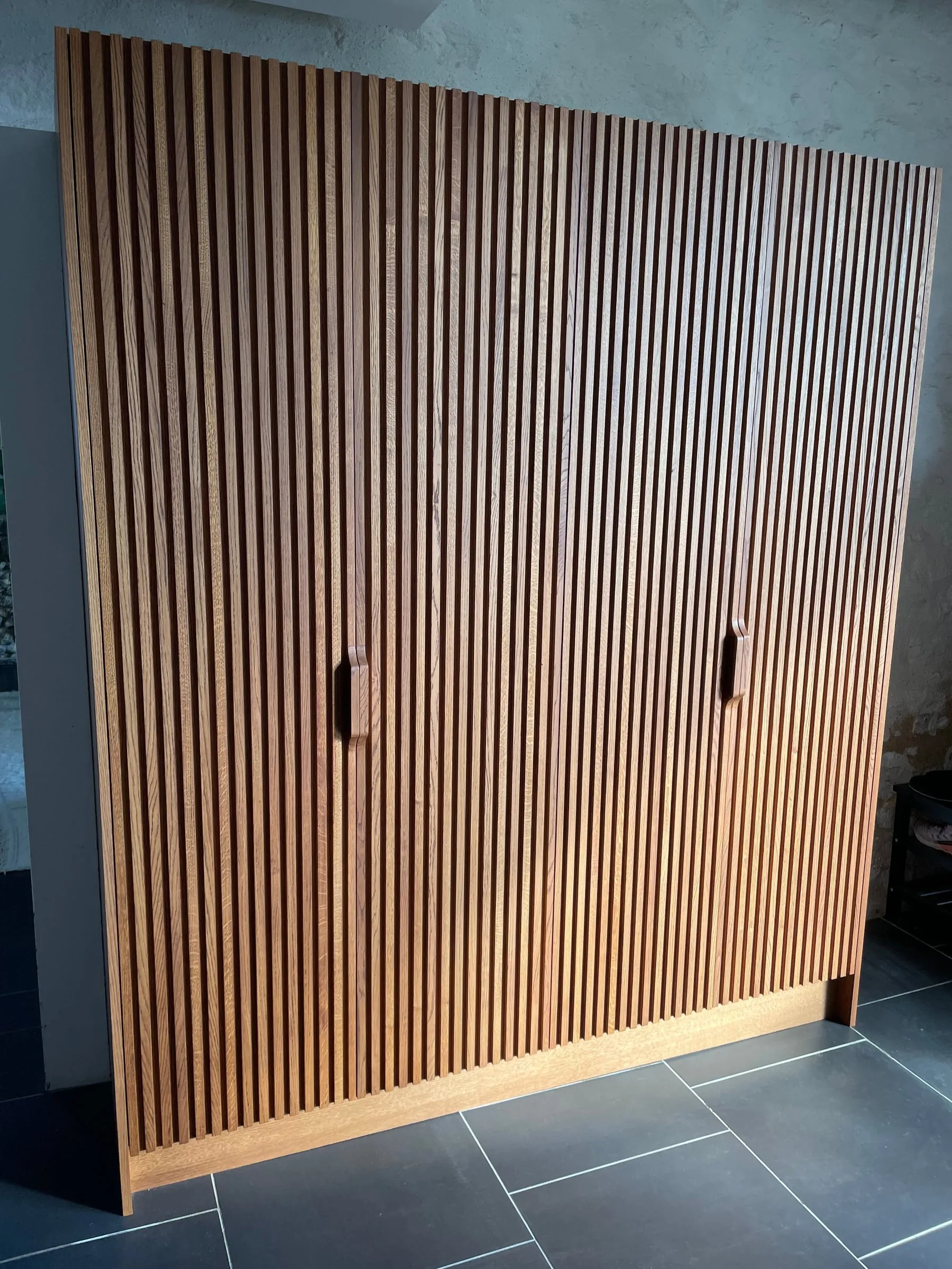 Mobilier sur mesure — ouvrage terminé, photo 1
